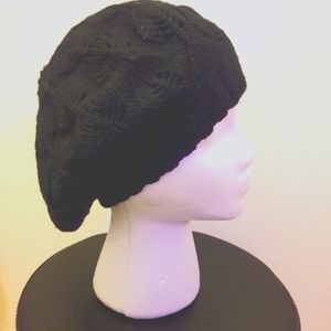 Black Knit Beret Hat